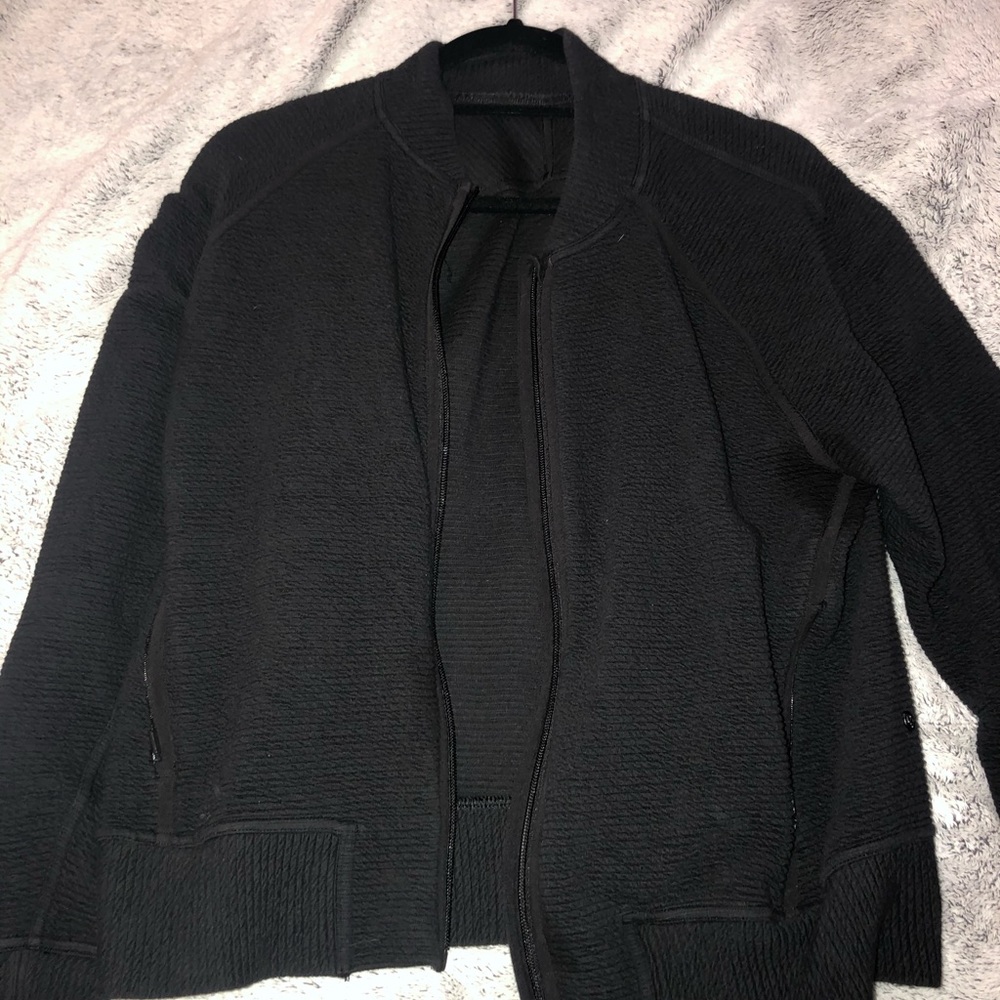 Lululemon On Repeat Bomber